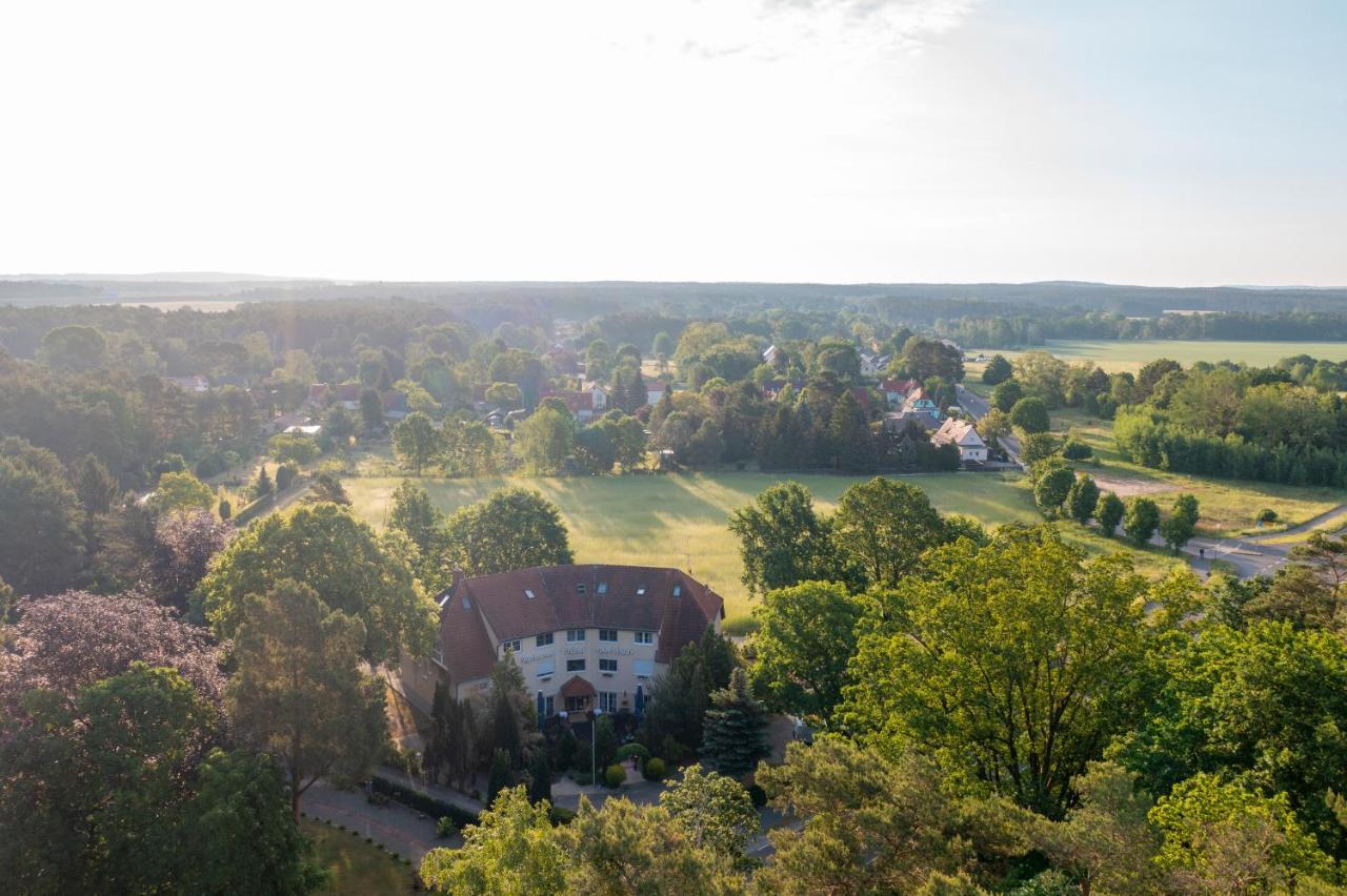 Hotel Am Wald B&B Michendorf Exterior photo